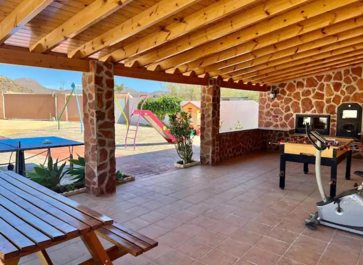 Villa Агилас Экстерьер фото