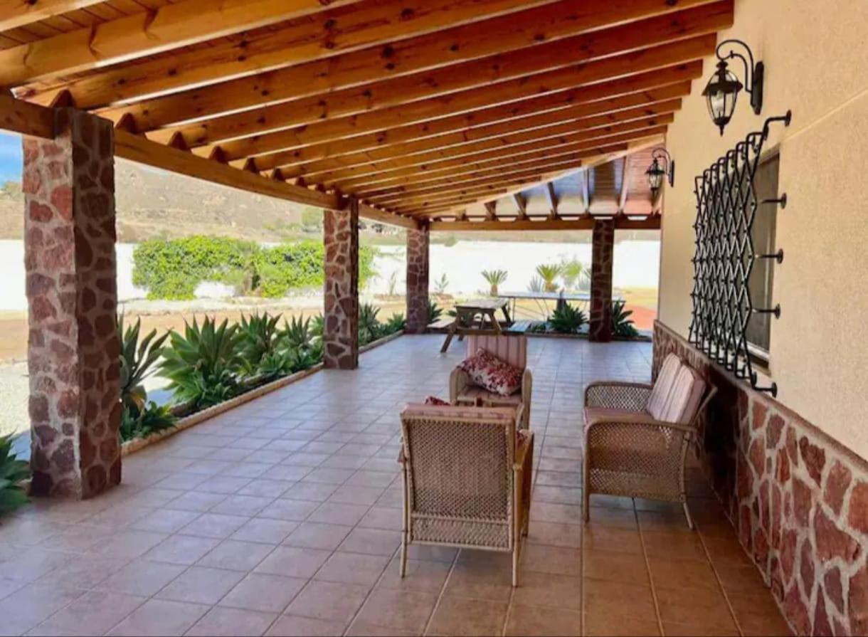 Villa Агилас Экстерьер фото